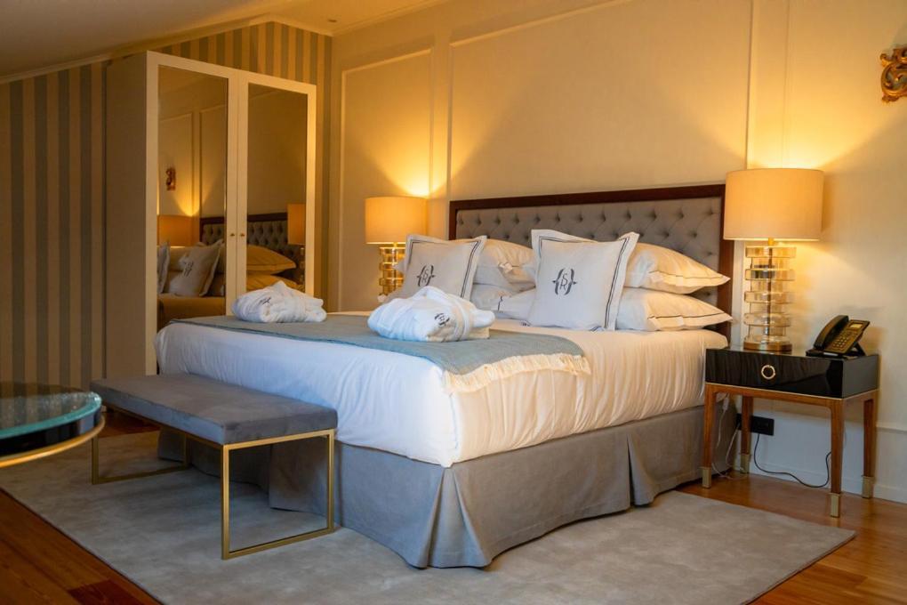Solar Do Requeijo By Luna Hotels & Resorts Arcos de Valdevez Exterior photo A bedroom at the hotel