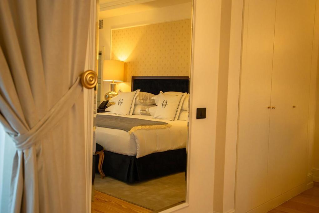 Solar Do Requeijo By Luna Hotels & Resorts Arcos de Valdevez Exterior photo A bedroom at the hotel