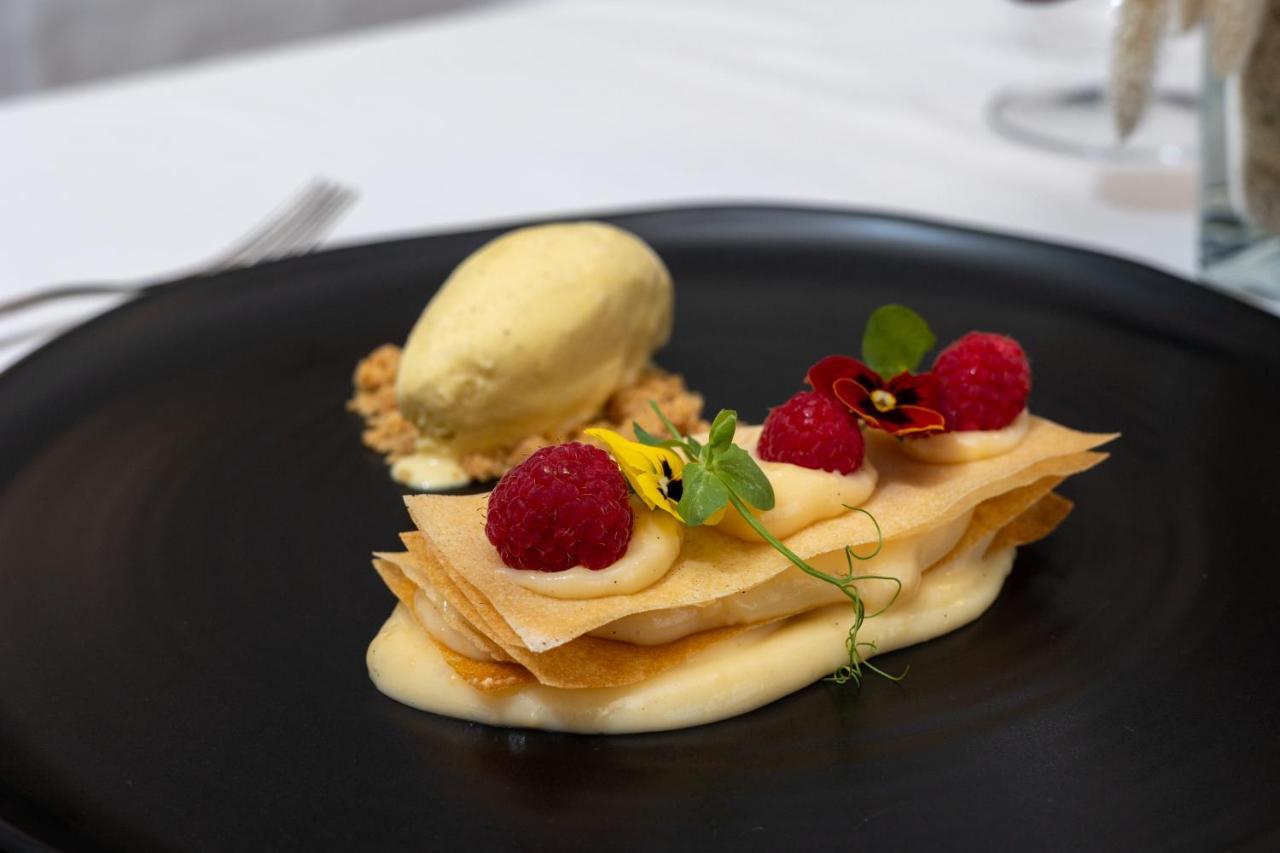 Solar Do Requeijo By Luna Hotels & Resorts Arcos de Valdevez Exterior photo A dessert